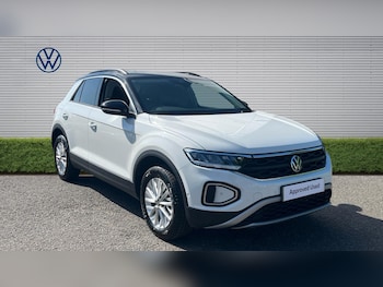 Used Volkswagen T-Roc 2023 for sale - 79528260: Photo