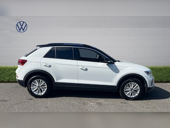 Used Volkswagen T-Roc 2023 for sale - 79528260: Photo