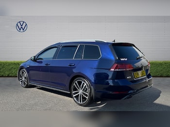 Used Volkswagen Golf 2017 for sale - 78325374: Photo