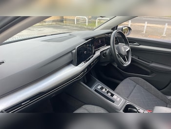 Used Volkswagen Golf 2023 for sale - 77775051: Photo