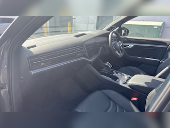 Used Volkswagen Touareg 2025 for sale - 79487068: Photo