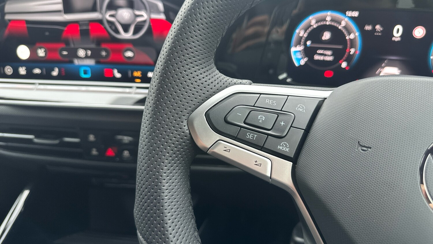 Used Volkswagen Golf 2025 for sale - 77434530: Photo 17