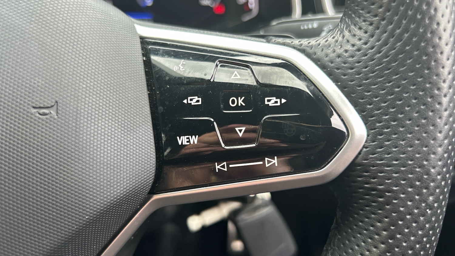 Used Volkswagen T-Roc 2022 for sale - 76534282: Photo 18