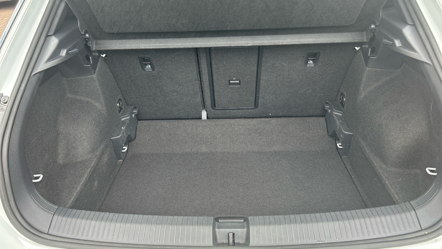 Used Volkswagen T-Roc 2022 for sale - 76534282: Photo 26