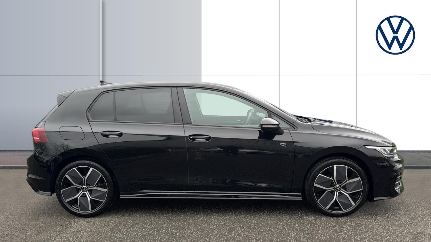 Used Volkswagen Golf 2025 for sale - 77434540: Photo 4