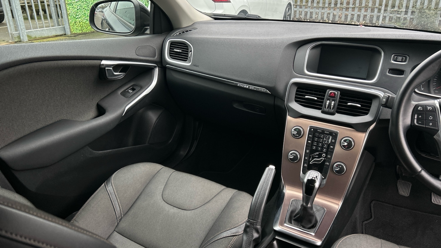 Used Volvo V40 2017 for sale - 77434542: Photo 14