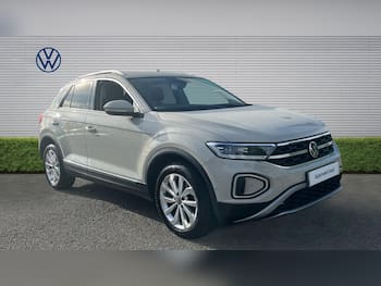 Used Volkswagen T-Roc 2023 for sale - 79852395: Photo