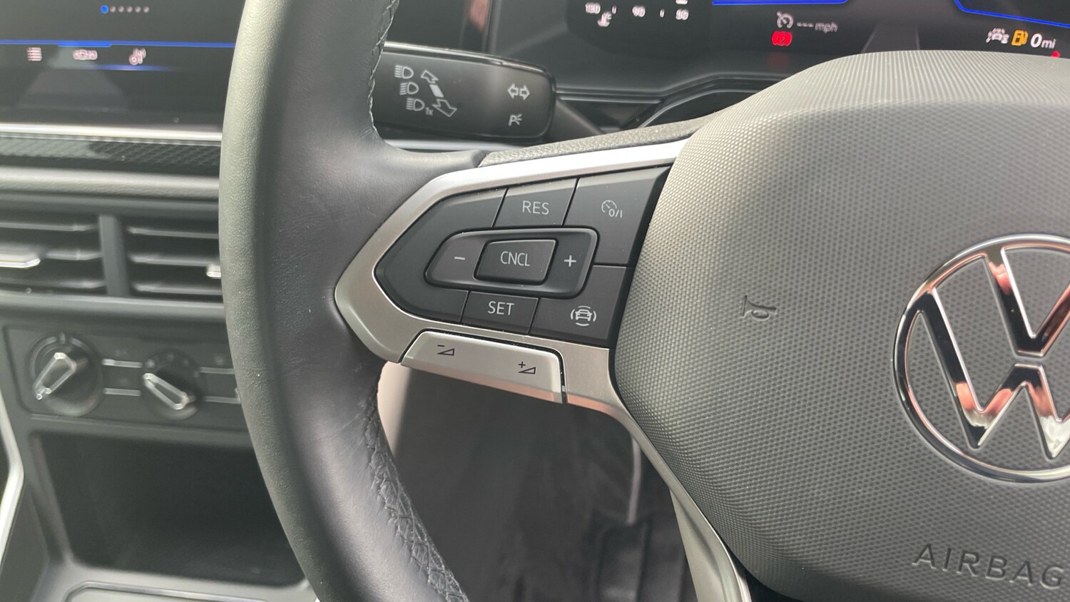 Used Volkswagen Polo 2024 for sale - 76517911: Photo 17