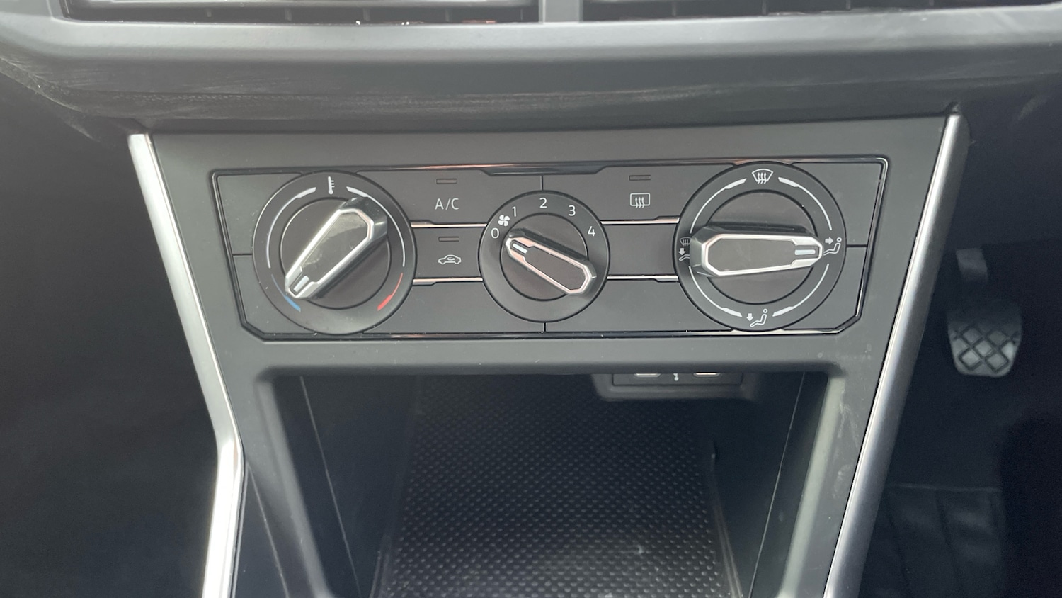 Used Volkswagen Polo 2024 for sale - 76517911: Photo 42