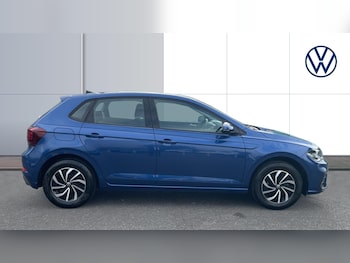 Used Volkswagen Polo 2024 for sale - 76517911: Photo