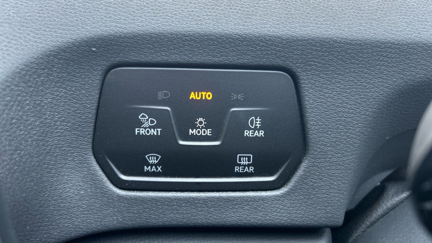 Used Volkswagen ID.3 2024 for sale - 77902858: Photo 22