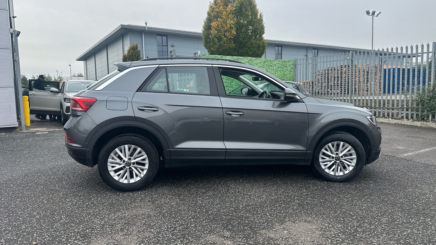 Used Volkswagen T-Roc 2022 for sale - 76421785: Photo 41