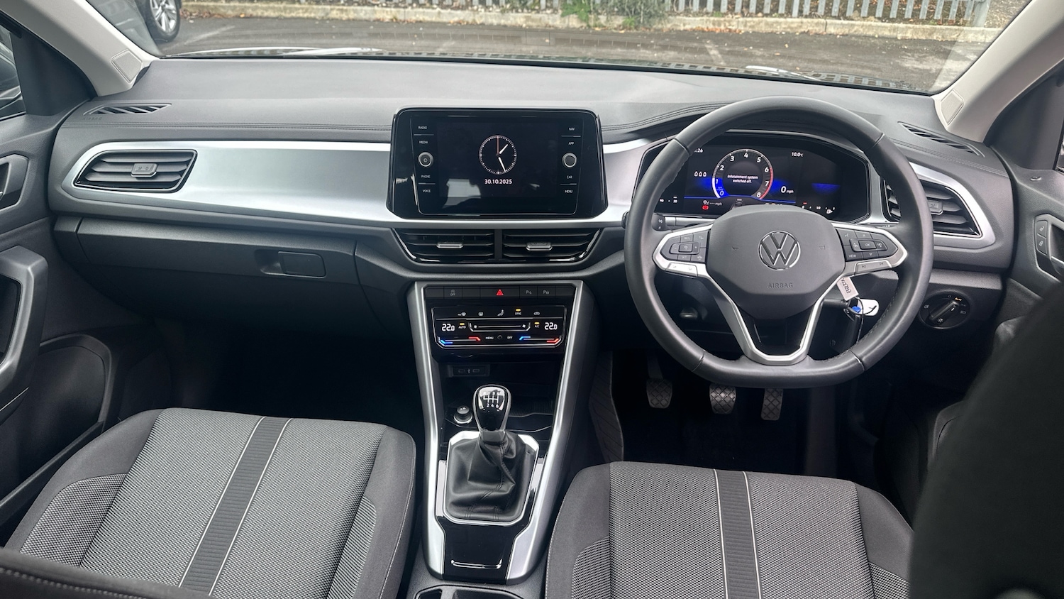 Used Volkswagen T-Roc 2022 for sale - 76421785: Photo 9