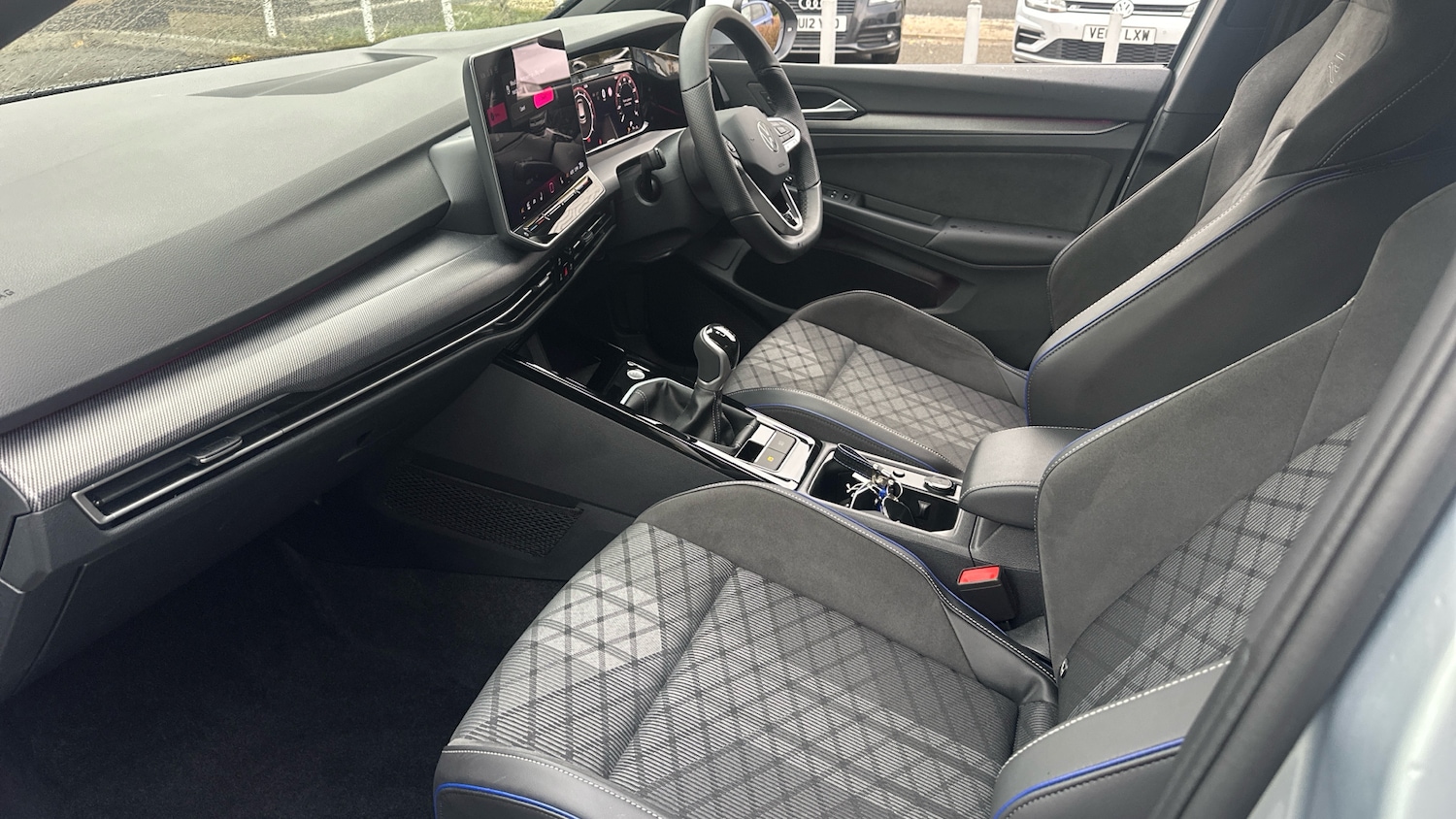 Used Volkswagen Golf 2025 for sale - 76393399: Photo 2