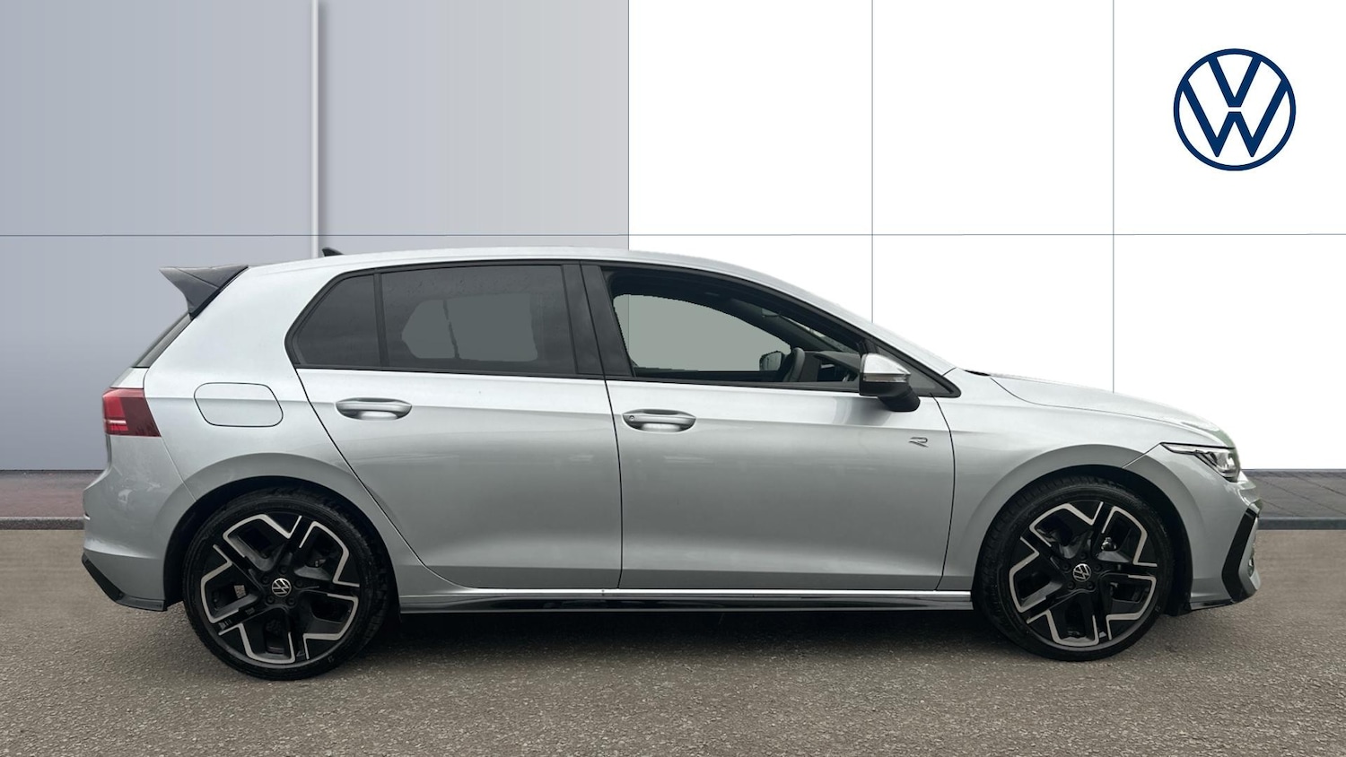 Used Volkswagen Golf 2025 for sale - 76393399: Photo 4