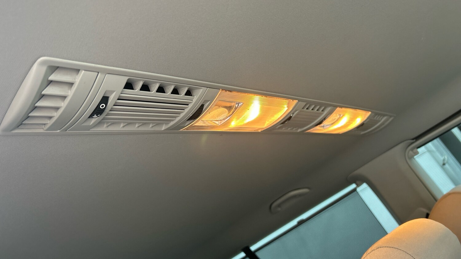 Used Volkswagen Transporter 2018 for sale - 76302116: Photo 28