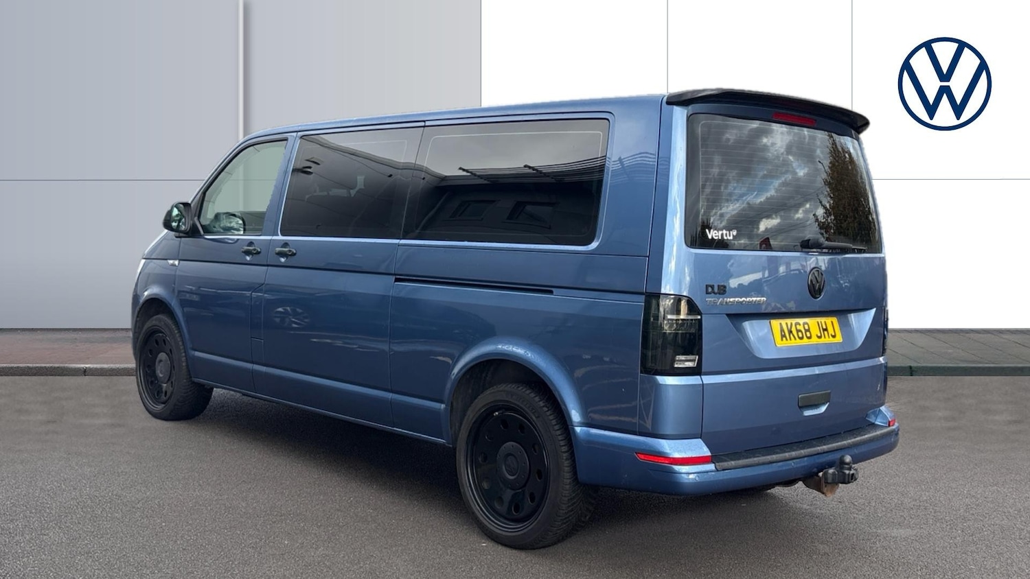 Used Volkswagen Transporter 2018 for sale - 76302116: Photo 3