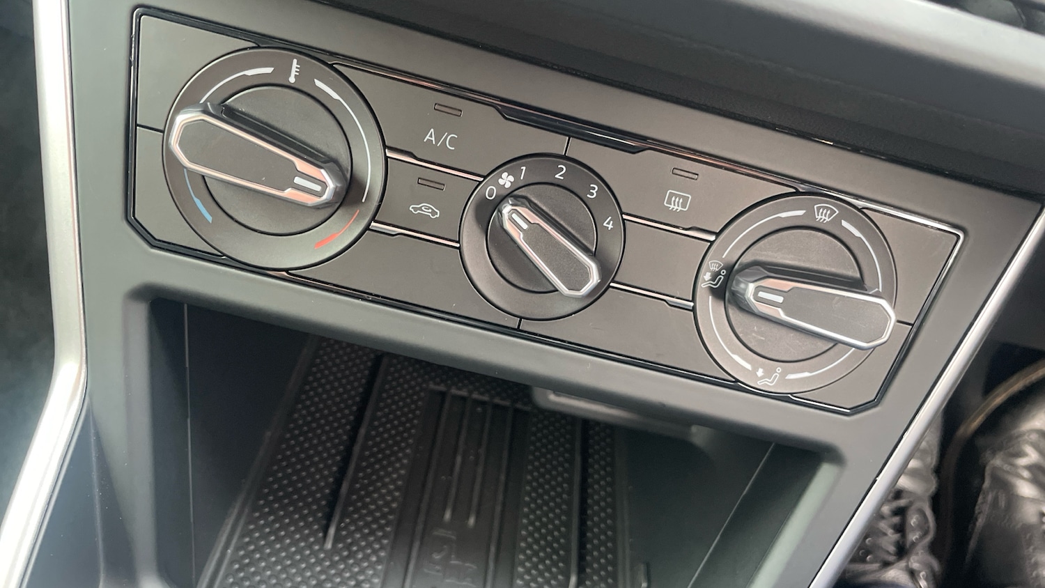 Used Volkswagen Taigo 2025 for sale - 77679325: Photo 26