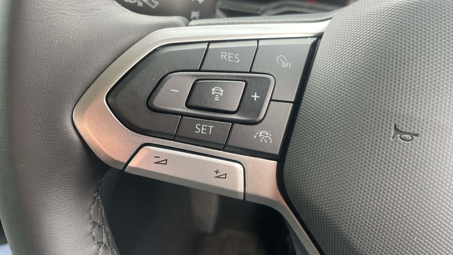 Used Volkswagen Taigo 2025 for sale - 77679325: Photo 27