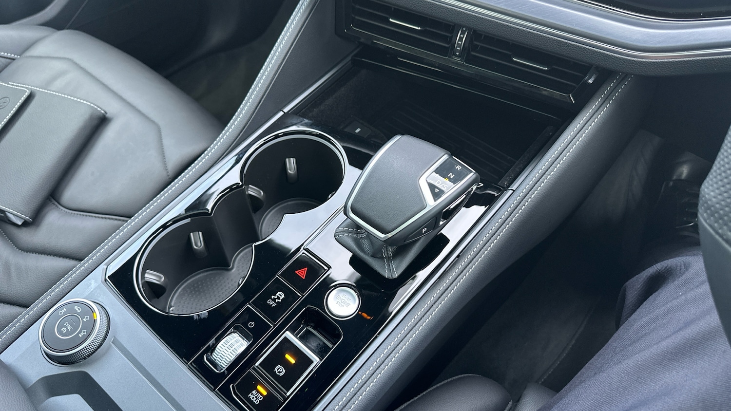 Used Volkswagen Touareg 2025 for sale - 76340966: Photo 14