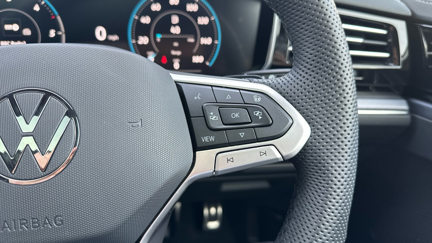 Used Volkswagen Touareg 2025 for sale - 76340966: Photo 18