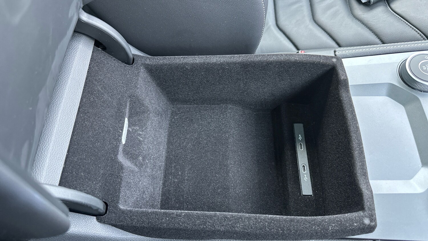 Used Volkswagen Touareg 2025 for sale - 76340966: Photo 26