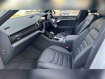 Used Volkswagen Touareg 2025 for sale - 76340966: Photo