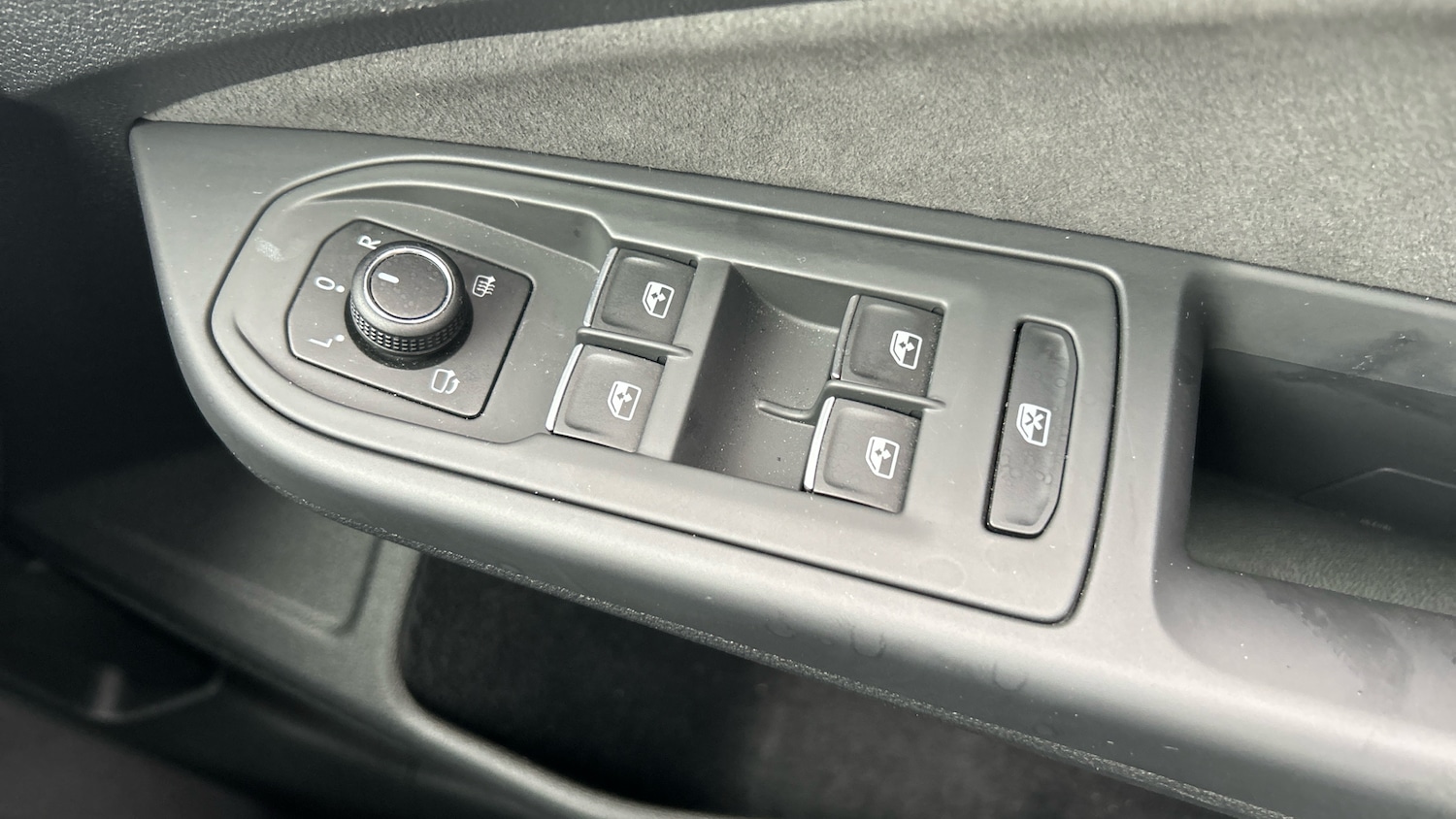 Used Volkswagen Golf 2025 for sale - 76340475: Photo 32
