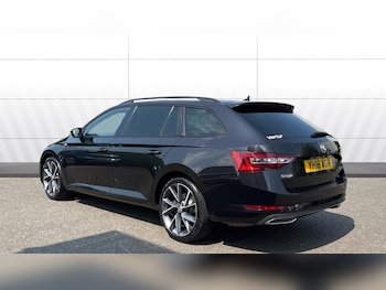 Used Skoda Superb 2018 for sale - 78708709: Photo