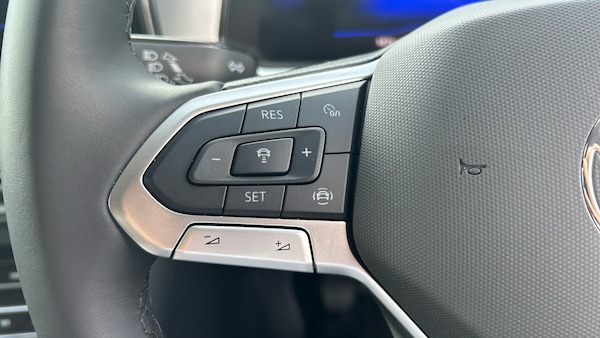 Used Volkswagen T-Roc 2025 for sale - 76222157: Photo 17