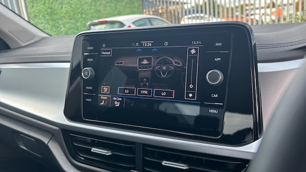 Used Volkswagen T-Roc 2025 for sale - 76222157: Photo 25