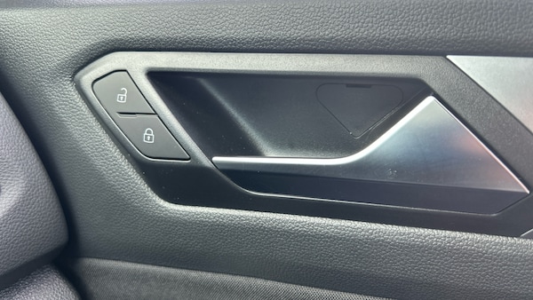 Used Volkswagen T-Roc 2025 for sale - 76222157: Photo 28