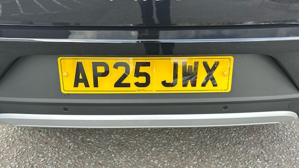 Used Volkswagen T-Roc 2025 for sale - 76222157: Photo 32