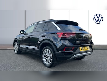 Used Volkswagen T-Roc 2025 for sale - 76222157: Photo 3