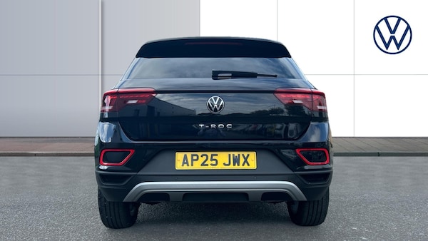 Used Volkswagen T-Roc 2025 for sale - 76222157: Photo 8