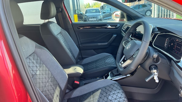 Used Volkswagen T-Roc 2025 for sale - 76063669: Photo 15