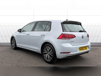 Used Volkswagen Golf 2018 for sale - 78708712: Photo