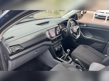 Used Volkswagen T-Cross 2020 for sale - 75497004: Photo