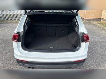 Used Volkswagen Tiguan 2017 for sale - 77775061: Photo