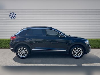 Used Volkswagen T-Roc 2023 for sale - 79417654: Photo