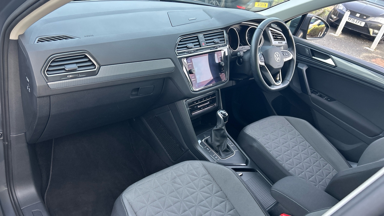 Used Volkswagen Tiguan 2021 for sale - 77135662: Photo 2