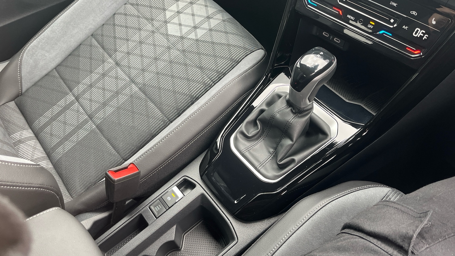 Used Volkswagen T-Roc 2025 for sale - 78109286: Photo 14