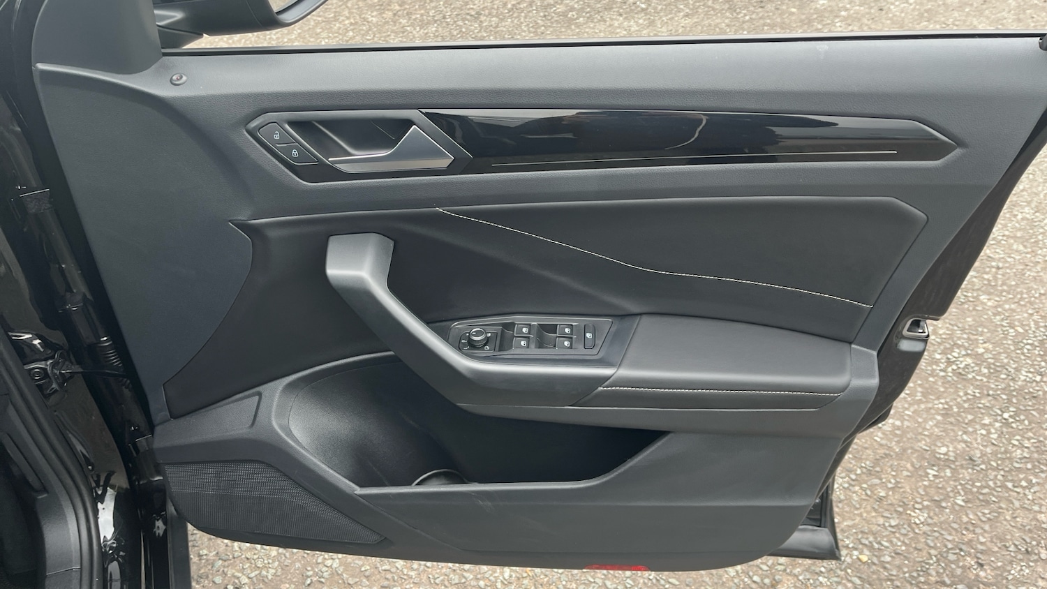 Used Volkswagen T-Roc 2025 for sale - 78109286: Photo 19