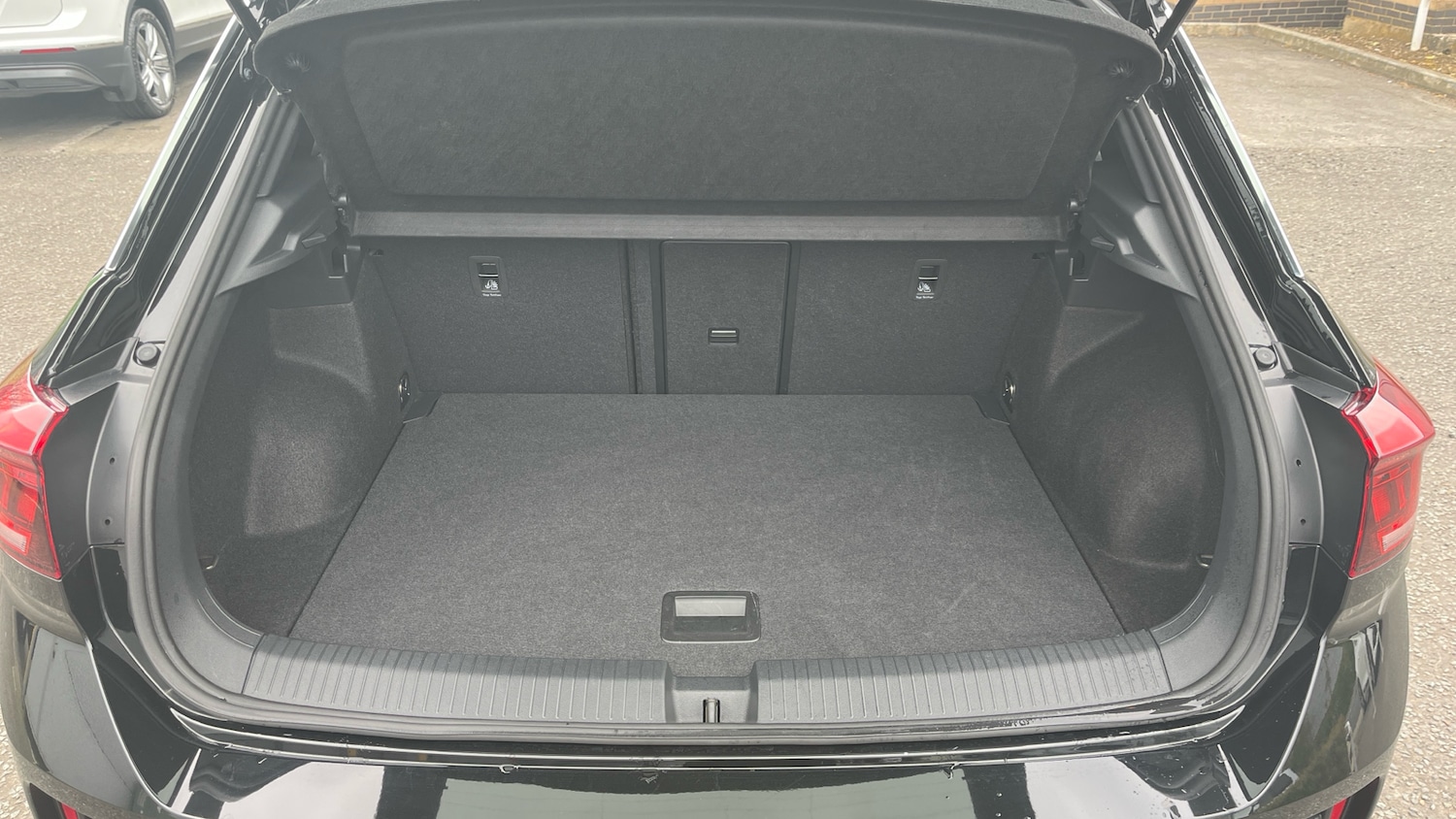 Used Volkswagen T-Roc 2025 for sale - 78109286: Photo 20