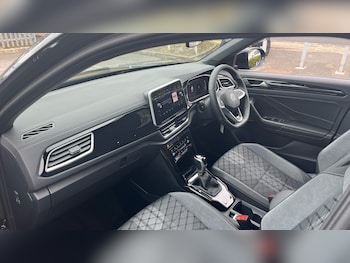 Used Volkswagen T-Roc 2025 for sale - 78109286: Photo