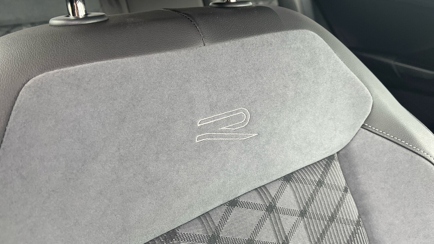 Used Volkswagen T-Roc 2025 for sale - 78109286: Photo 34