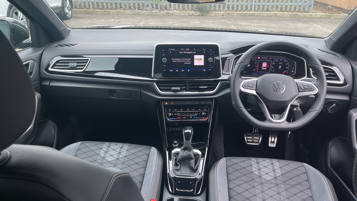 Used Volkswagen T-Roc 2025 for sale - 78109286: Photo 9