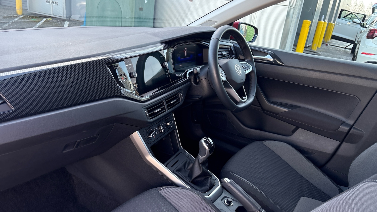 Used Volkswagen Polo 2024 for sale - 77945286: Photo 2