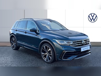 2023 (72) - 2.0 TDI 4Motion R-Line 5dr DSG Diesel Estate