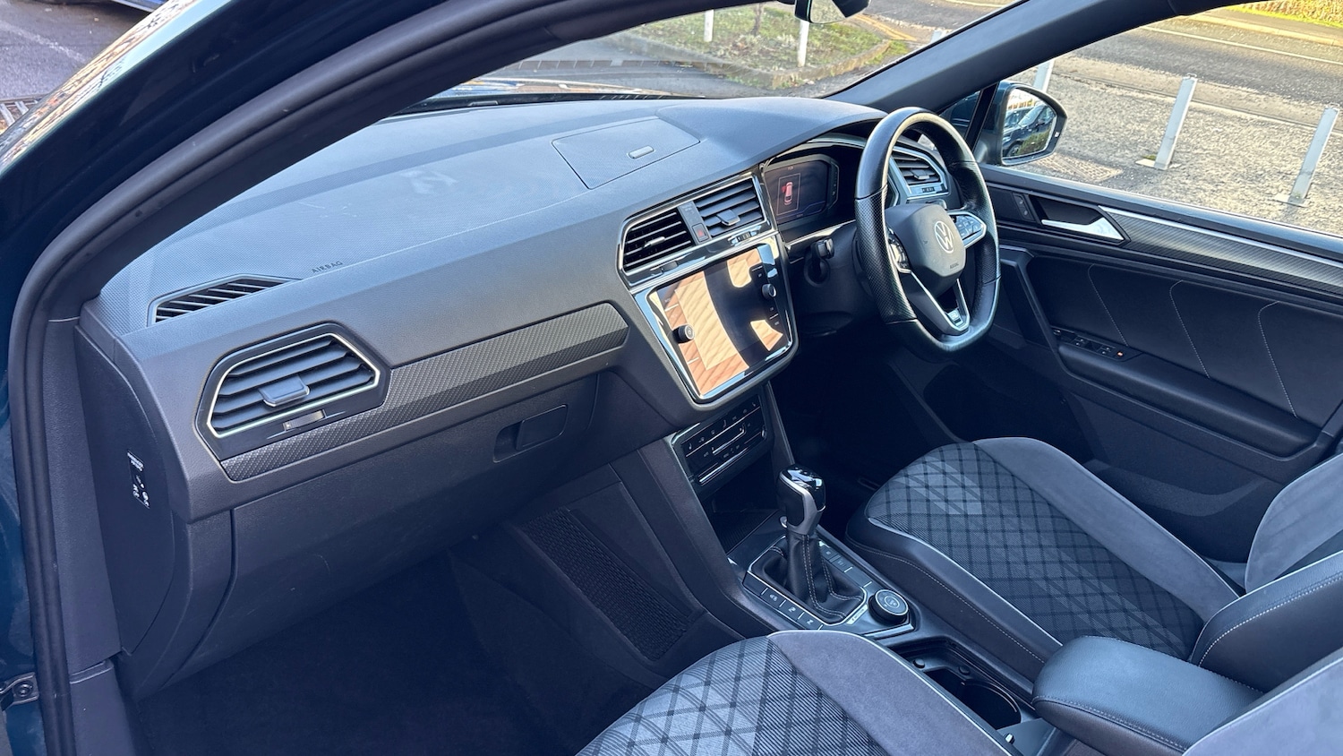 Used Volkswagen Tiguan 2023 for sale - 76719253: Photo 2